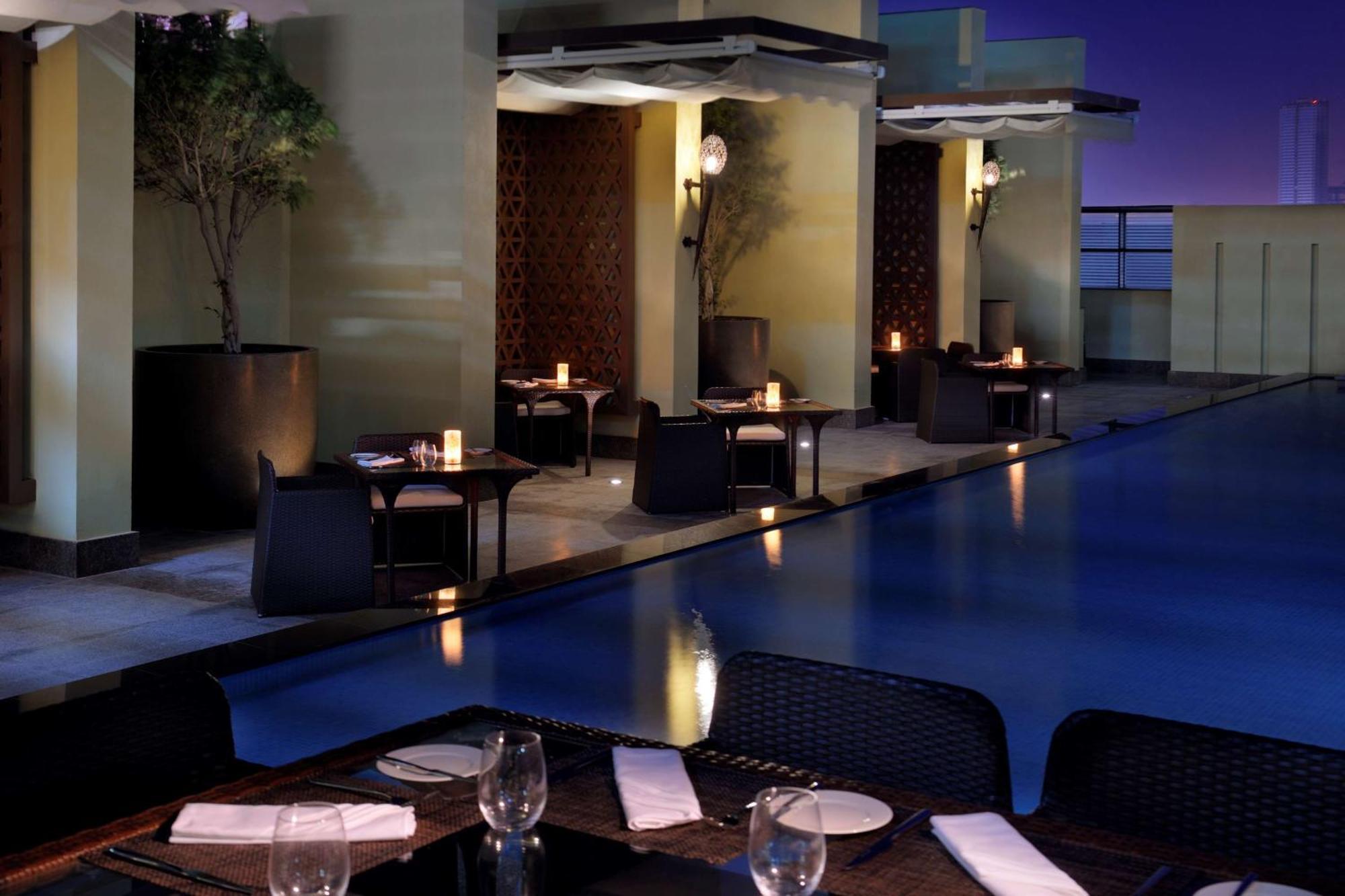 Southern Sun Abu Dhabi Buitenkant foto